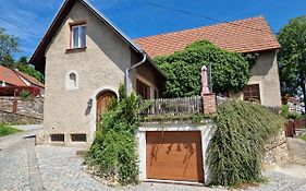 Amazing 5 Bedroom House Krumlov 82 - 4 Min Walk To Main Square